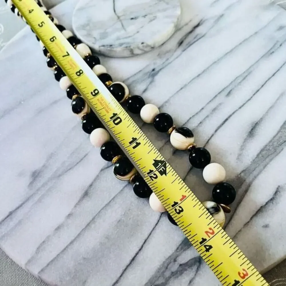 Vintage Beaded Necklace | Cream & Black Round Acrylic Single‎ Strand | Classic